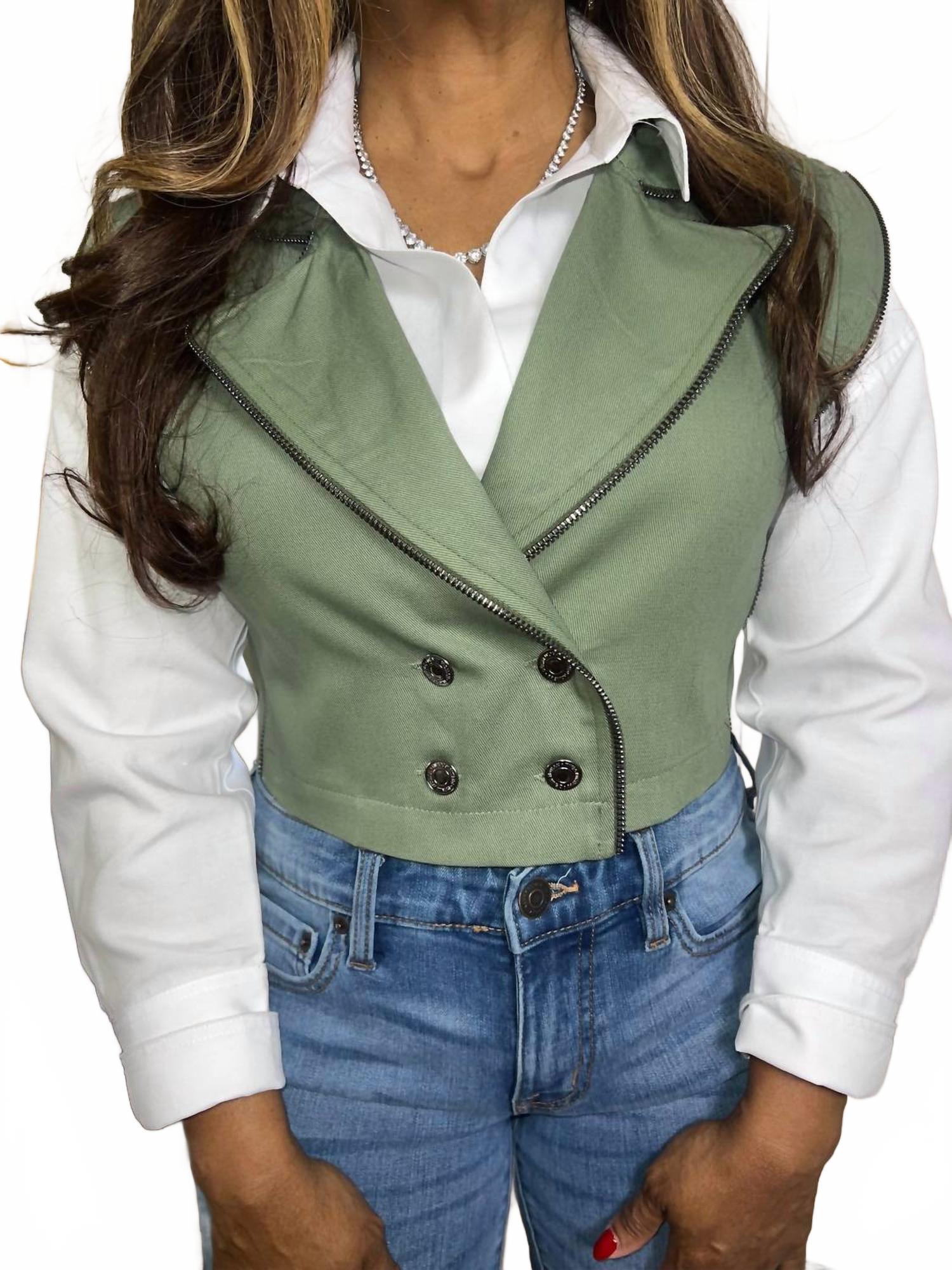 Укороченный жилет зеленого цвета FAFB Apparel
Укороченный жилет зеленого цвета FAFB Apparel