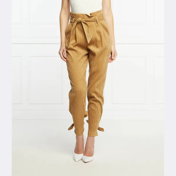 Брюки приталенного кроя Lindom-морковки высокая талия Silvian Heach, коричневый
Брюки приталенного кроя Lindom-морковки высокая талия Silvian Heach, коричневый