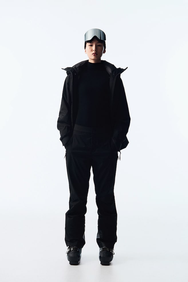 2-Х слойные лыжные брюки из шторммува H&M, черный
2-Х слойные лыжные брюки из шторммува H&M, черный