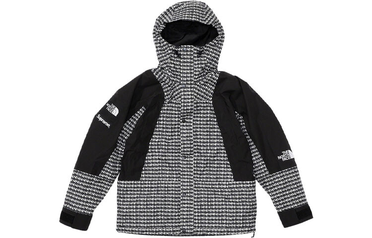 Куртка Supreme x The North Face, черный / синий 
Куртка Supreme x The North Face, черный / синий