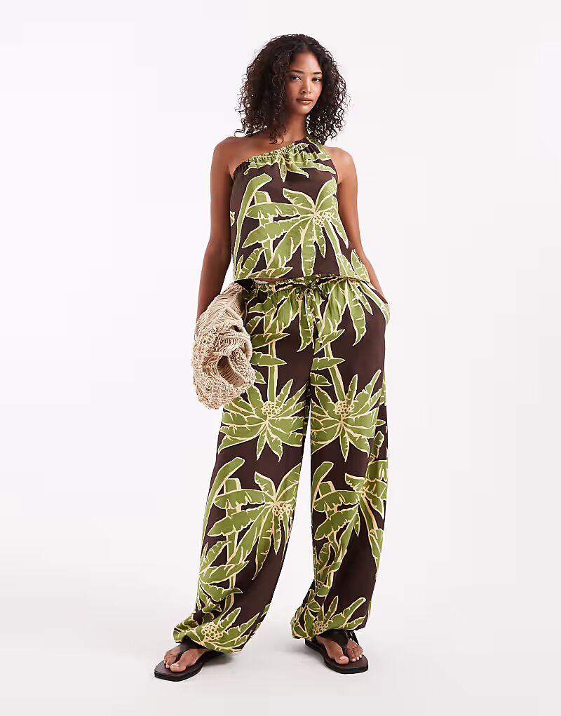 Брюки-палаццо с принтом пальм Asos Design
Брюки-палаццо с принтом пальм Asos Design