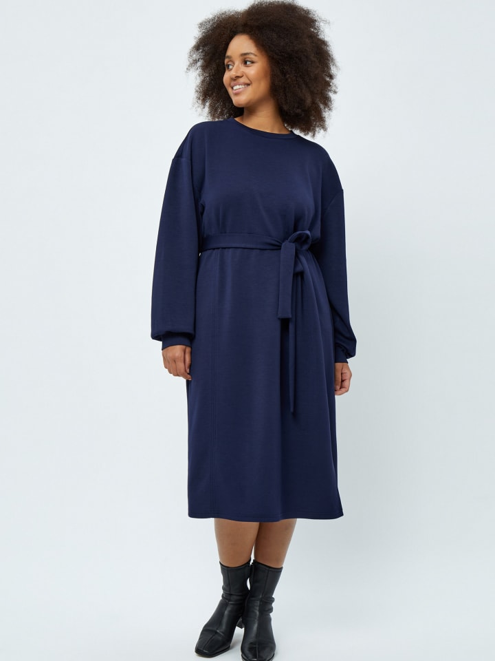 Платье цвета MIDNIGHT NAVY Peppercorn
Платье цвета MIDNIGHT NAVY Peppercorn