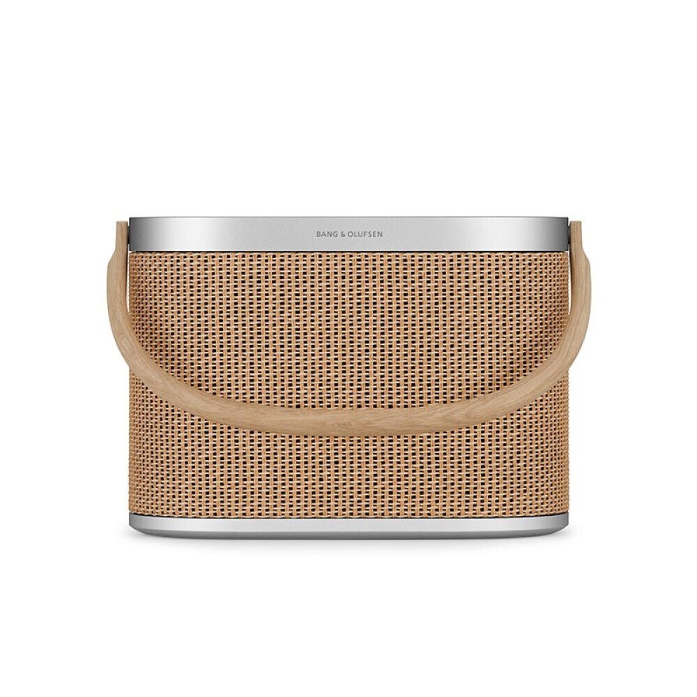 Портативная колонка Bang & Olufsen Beosound A5, светлый дуб
Портативная колонка Bang & Olufsen Beosound A5, светлый дуб
