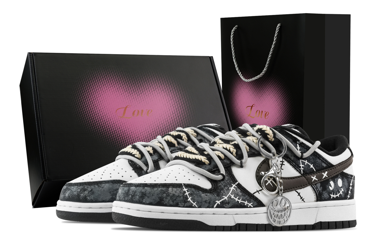 Nike Данки смайлик сердце коробка устойчивые к истиранию низкие скейтерские кроссовки унисекс черно-белые, цвет Black White
Nike Данки смайлик сердце коробка устойчивые к истиранию низкие скейтерские кроссовки унисекс черно-белые, цвет Black White