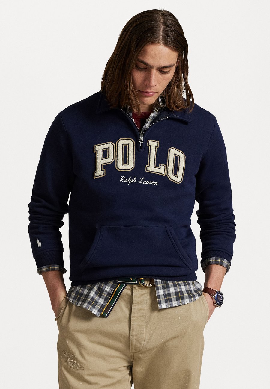 Толстовка Polo Ralph Lauren LOGO FLEECE COLLARED SWEATSHIRT, Cruise Navy/Dark Blue
Толстовка Polo Ralph Lauren LOGO FLEECE COLLARED SWEATSHIRT, Cruise Navy/Dark Blue