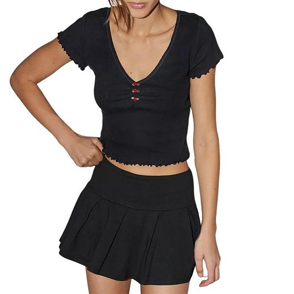 Женская футболка с v-образным вырезом, коротким рукавом и цветочной аппликацией Clearflower, Black
Женская футболка с v-образным вырезом, коротким рукавом и цветочной аппликацией Clearflower, Black