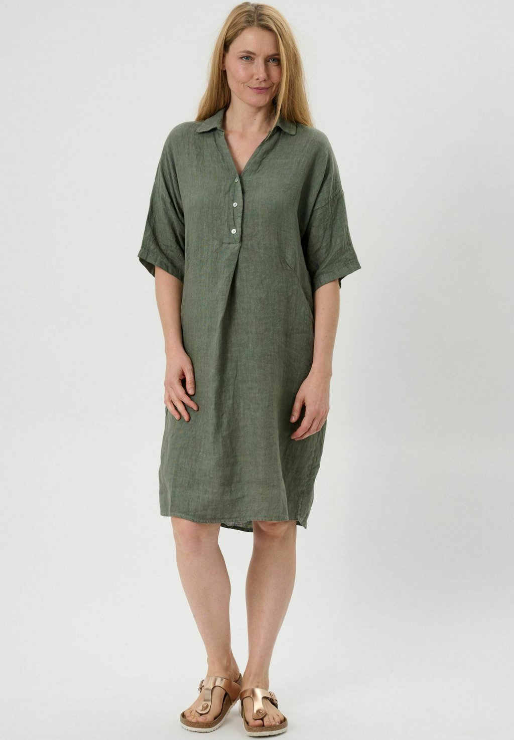 Платье-рубашка LiDagmar Lind, темно-зеленый
Платье-рубашка LiDagmar Lind, темно-зеленый