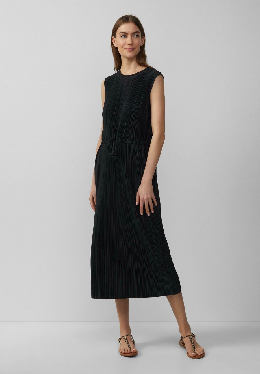 Платье s.Oliver Day dress, Schwarz/Black
Платье s.Oliver Day dress, Schwarz/Black