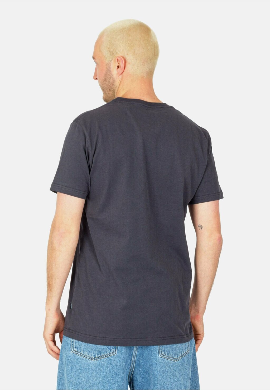 Базовая футболка Cleptomanicx, синий
Базовая футболка Cleptomanicx, синий