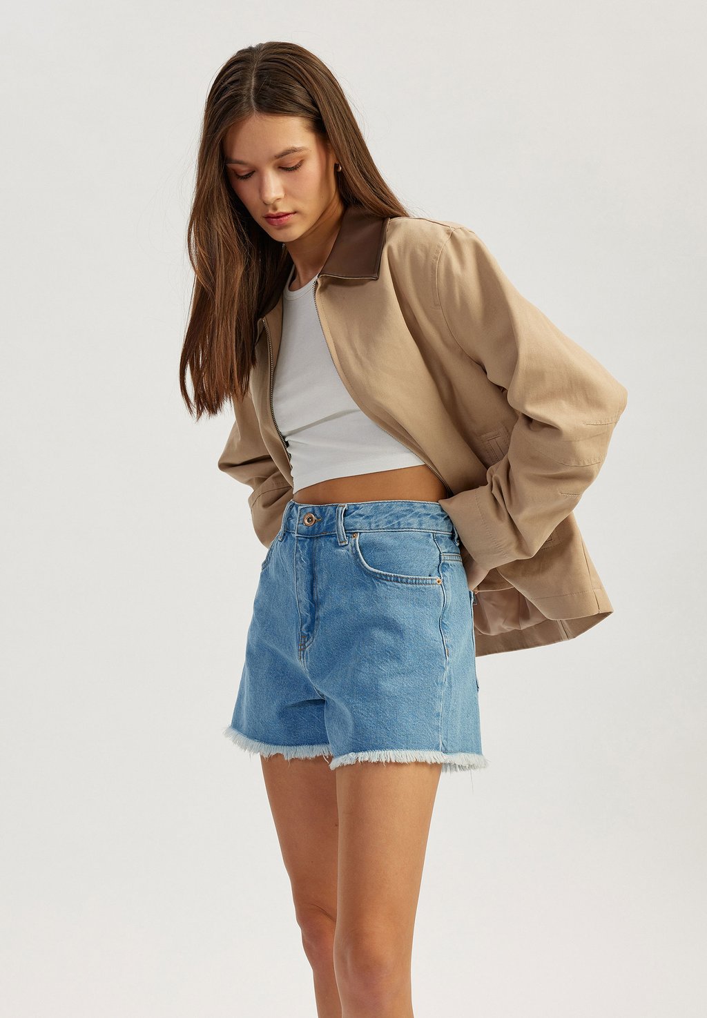 Джинсовые шорты Koton, светло-голубой
Джинсовые шорты Koton, светло-голубой