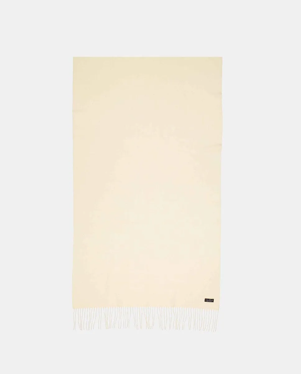 Однотонный шарф из полиэстера и вискозы V.Fraas, бежевый
Однотонный шарф из полиэстера и вискозы V.Fraas, бежевый