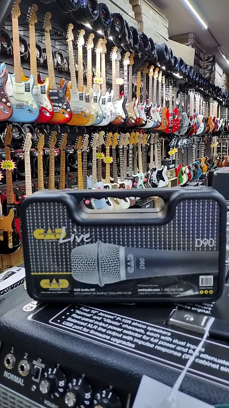 Микрофон CAD D90 Premium Supercardioid Dymanic Handheld Mic
Микрофон CAD D90 Premium Supercardioid Dymanic Handheld Mic