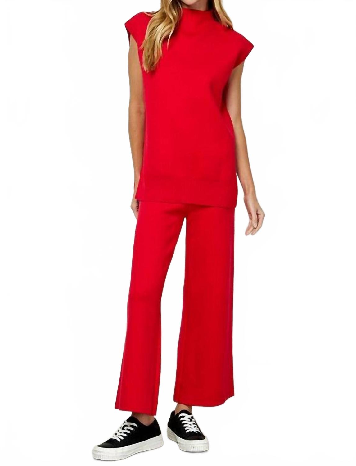 AMONGST OTHERS Укороченные широкие брюки-свитер Match Made красного цвета
AMONGST OTHERS Укороченные широкие брюки-свитер Match Made красного цвета