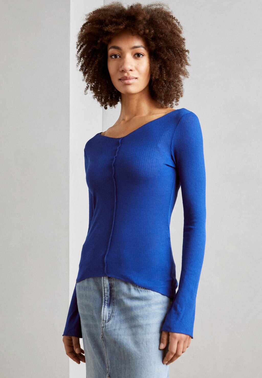 Топ с длинными рукавами LONG SLEEVED TOP WITH WOOL CONTENT Anna Field, цвет blue
Топ с длинными рукавами LONG SLEEVED TOP WITH WOOL CONTENT Anna Field, цвет blue