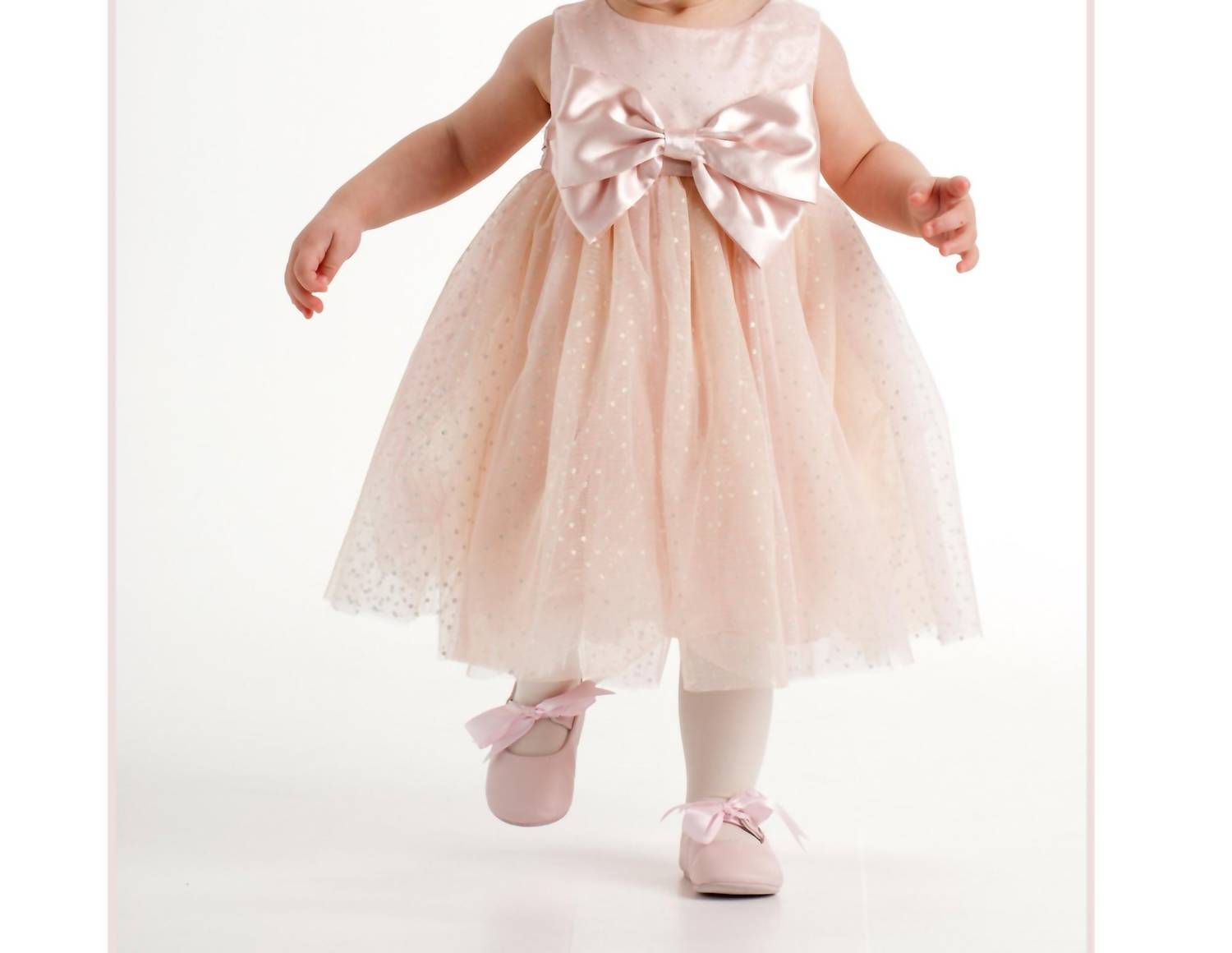 Розовое платье для принцессы на праздник Biscotti
Розовое платье для принцессы на праздник Biscotti