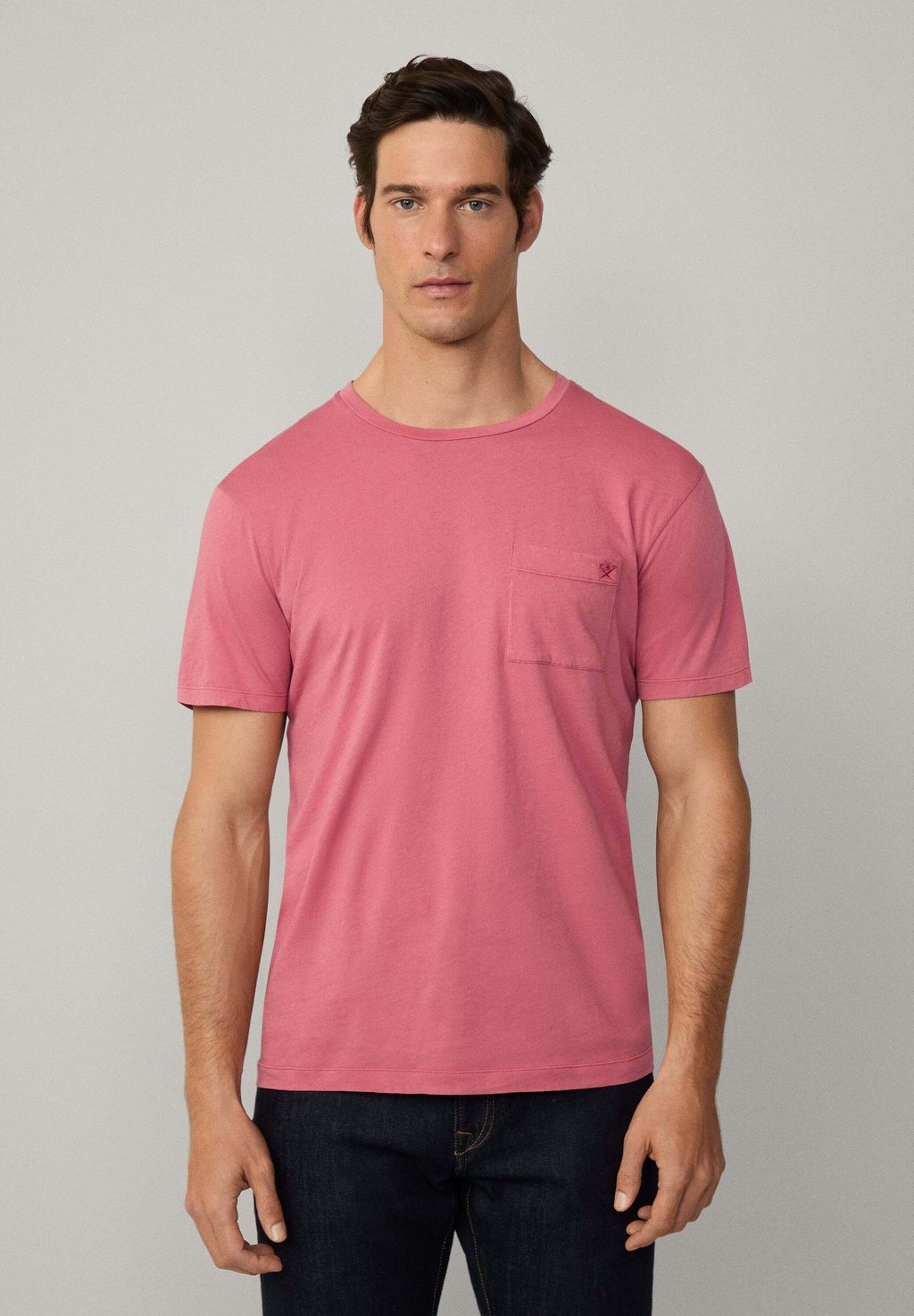 Базовая футболка POCKET TEE Hackett London, розовый
Базовая футболка POCKET TEE Hackett London, розовый