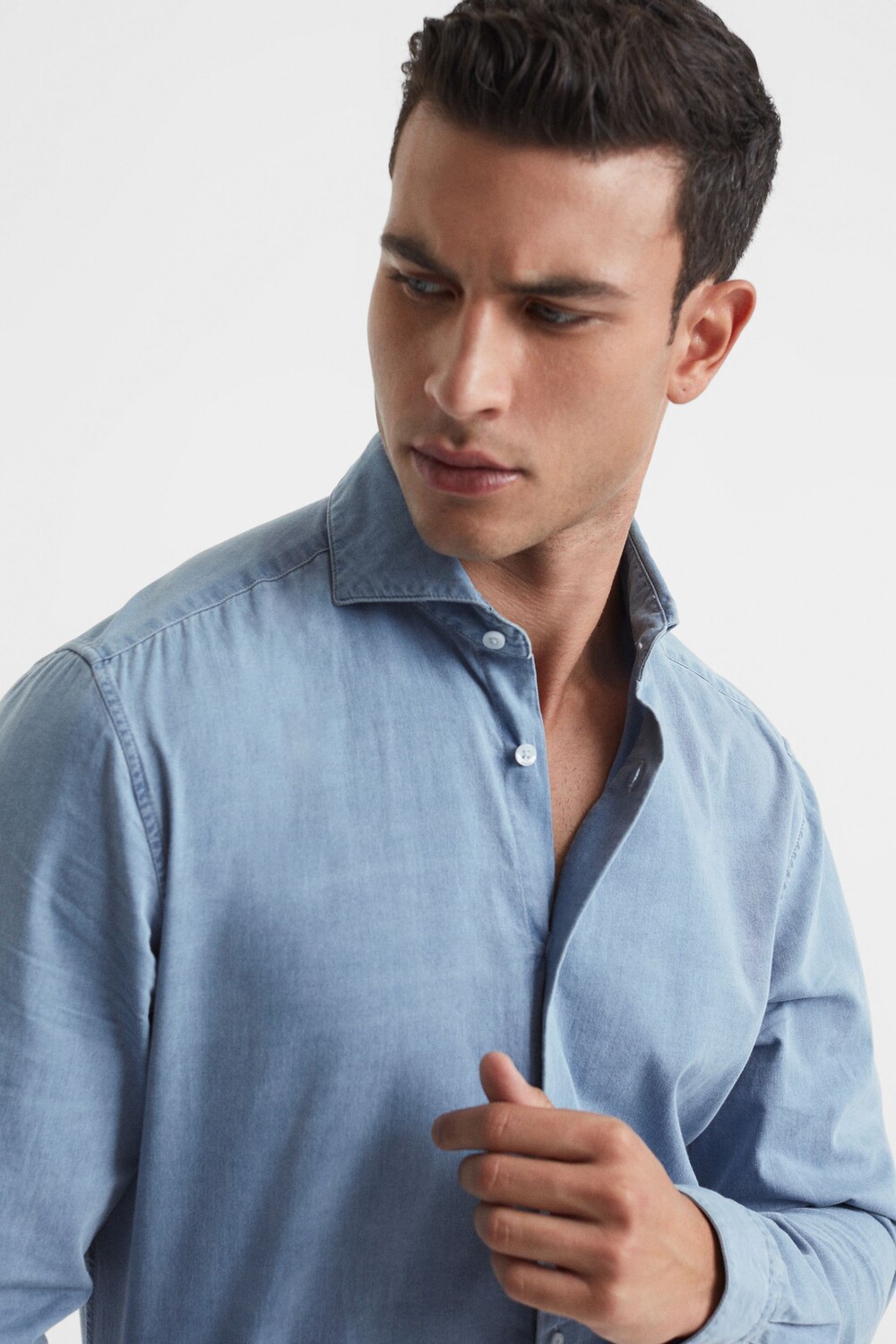 Рубашка Draper из шамбре с эффектом потертости Reiss, синий
Рубашка Draper из шамбре с эффектом потертости Reiss, синий