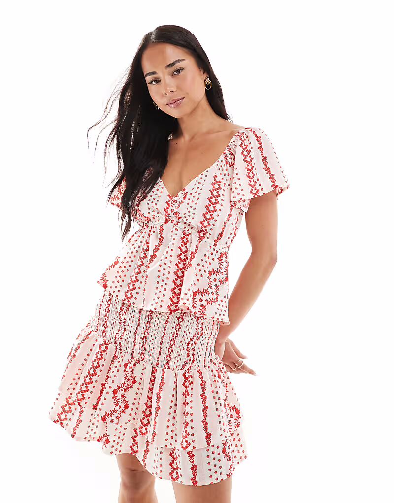 Топ Wednesday's Girl с полосатым принтом и рукавами-фонариками в розовом цвете
Топ Wednesday's Girl с полосатым принтом и рукавами-фонариками в розовом цвете