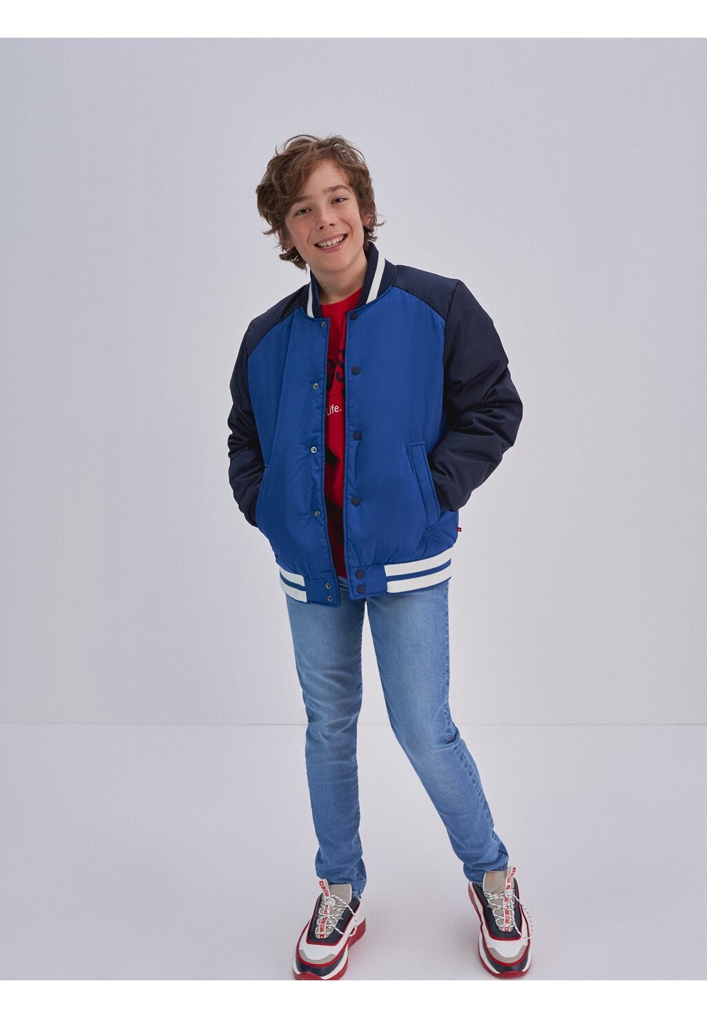 Куртка демисезонная OBERBEKLEIDUNG KINLEY Big Star, цвет blau
Куртка демисезонная OBERBEKLEIDUNG KINLEY Big Star, цвет blau