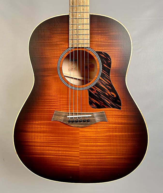 Taylor AD27e Flametop V-класса Woodsmoke AD27e Flametop V-Class
Taylor AD27e Flametop V-класса Woodsmoke AD27e Flametop V-Class