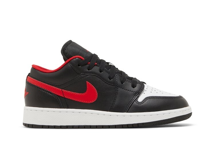 Кроссовки Air Jordan 1 Low GS, черный
Кроссовки Air Jordan 1 Low GS, черный