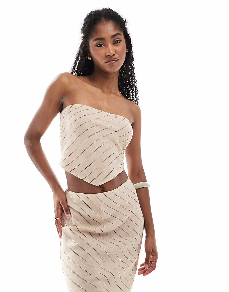 Шарф-бандо в льняную стилистику в натуральную полоску Asos Design
Шарф-бандо в льняную стилистику в натуральную полоску Asos Design