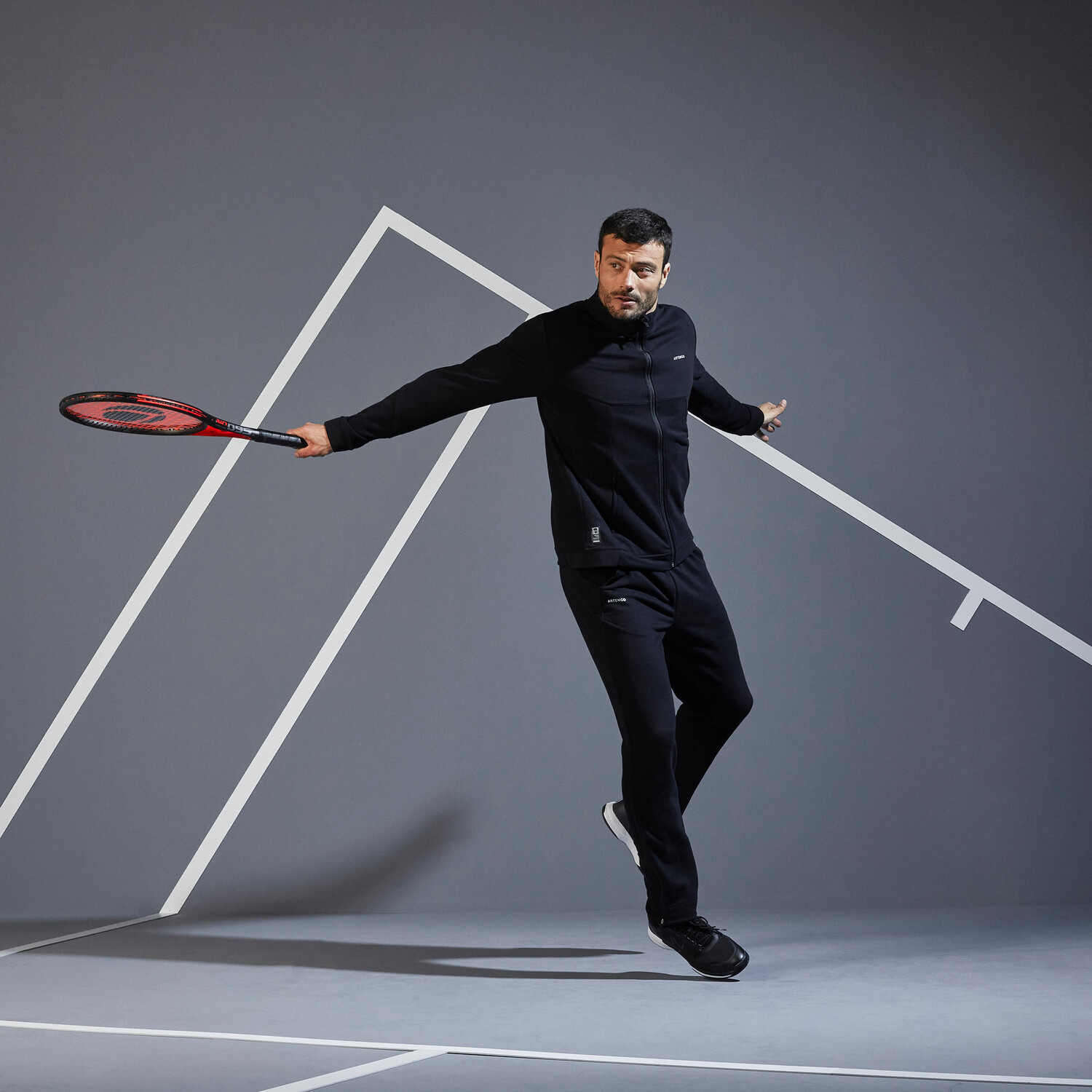 Мужская теннисная куртка - TJA 500 Thermic черная ARTENGO, черный
Мужская теннисная куртка - TJA 500 Thermic черная ARTENGO, черный