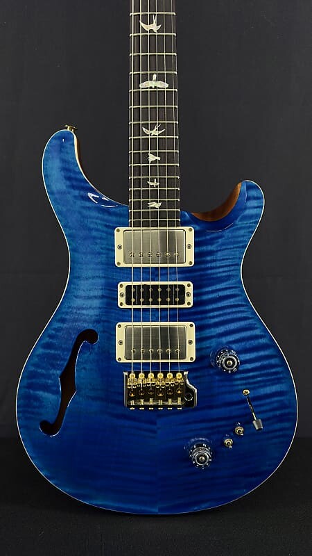 Электрогитара PRS Special Semi-Hollow in Aquamarine with 10 Top
Электрогитара PRS Special Semi-Hollow in Aquamarine with 10 Top