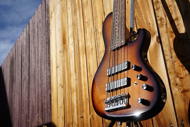 Басс гитара Sadowsky Masterbuilt 24-Fret Single Cut Bass Red Alder Body '59 Burst 5-String Bass w/ Gig Bag
Басс гитара Sadowsky Masterbuilt 24-Fret Single Cut Bass Red Alder Body '59 Burst 5-String Bass w/ Gig Bag