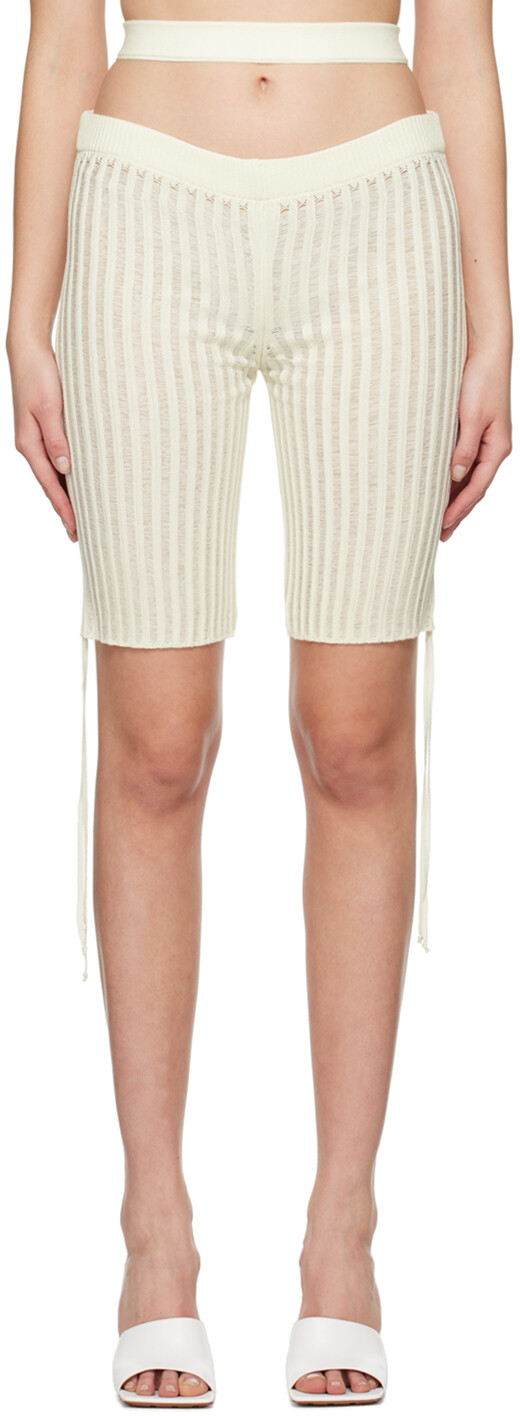 Плавающие шорты Off-White в рубчик ANDREĀDAMO
Плавающие шорты Off-White в рубчик ANDREĀDAMO