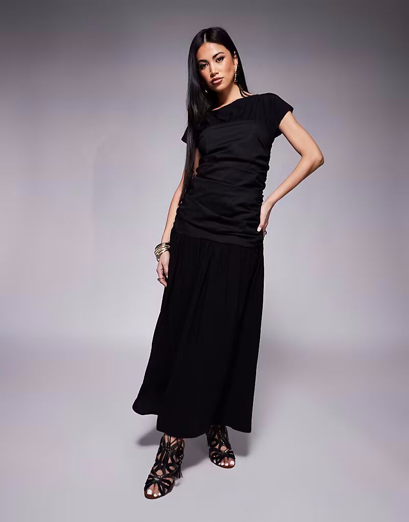 Платье миди ASOS DESIGN с круглым вырезом и присборенным лифом черного цвета
Платье миди ASOS DESIGN с круглым вырезом и присборенным лифом черного цвета