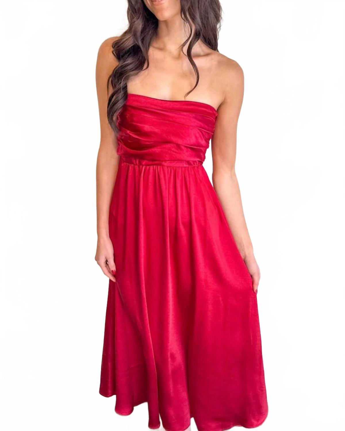 Needii Платье макси «Коричневая нить» малинового цвета
Needii Платье макси «Коричневая нить» малинового цвета