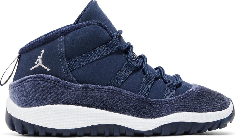 Кроссовки Air Jordan 11 Retro TD Midnight Navy Velvet, синий
Кроссовки Air Jordan 11 Retro TD Midnight Navy Velvet, синий