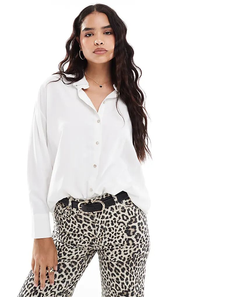 Рубашка оверсайз ярко-белого цвета Vero Moda
Рубашка оверсайз ярко-белого цвета Vero Moda