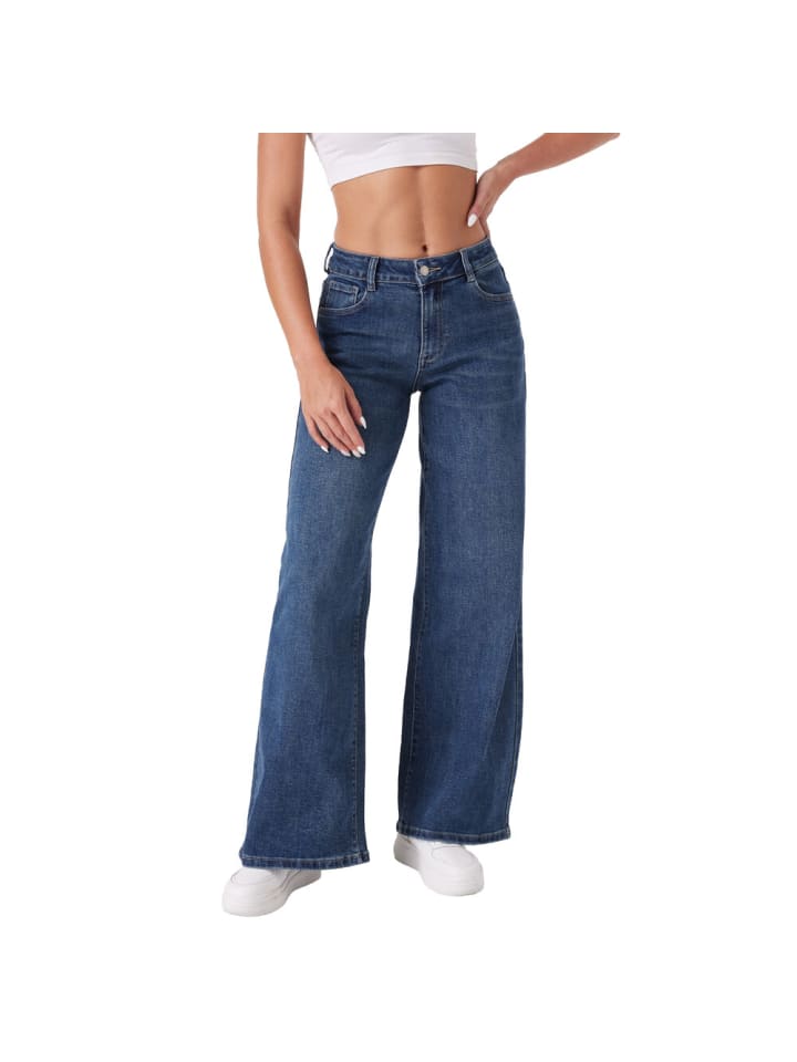 Джинсы синего цвета Ital-Design
Джинсы синего цвета Ital-Design