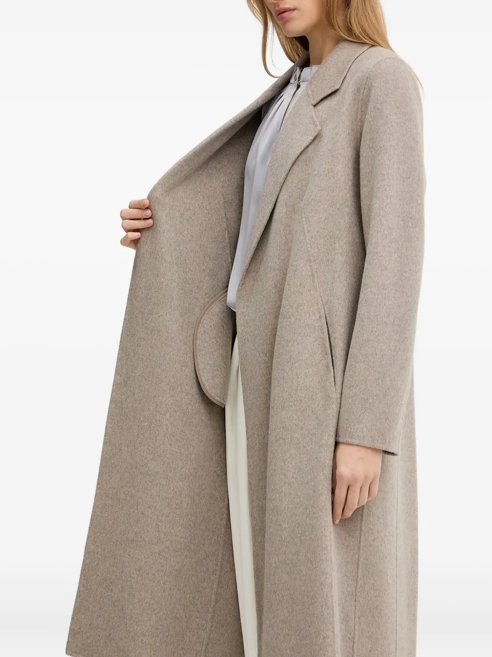 Пальто с поясом BOSS, коричневый
Пальто с поясом BOSS, коричневый