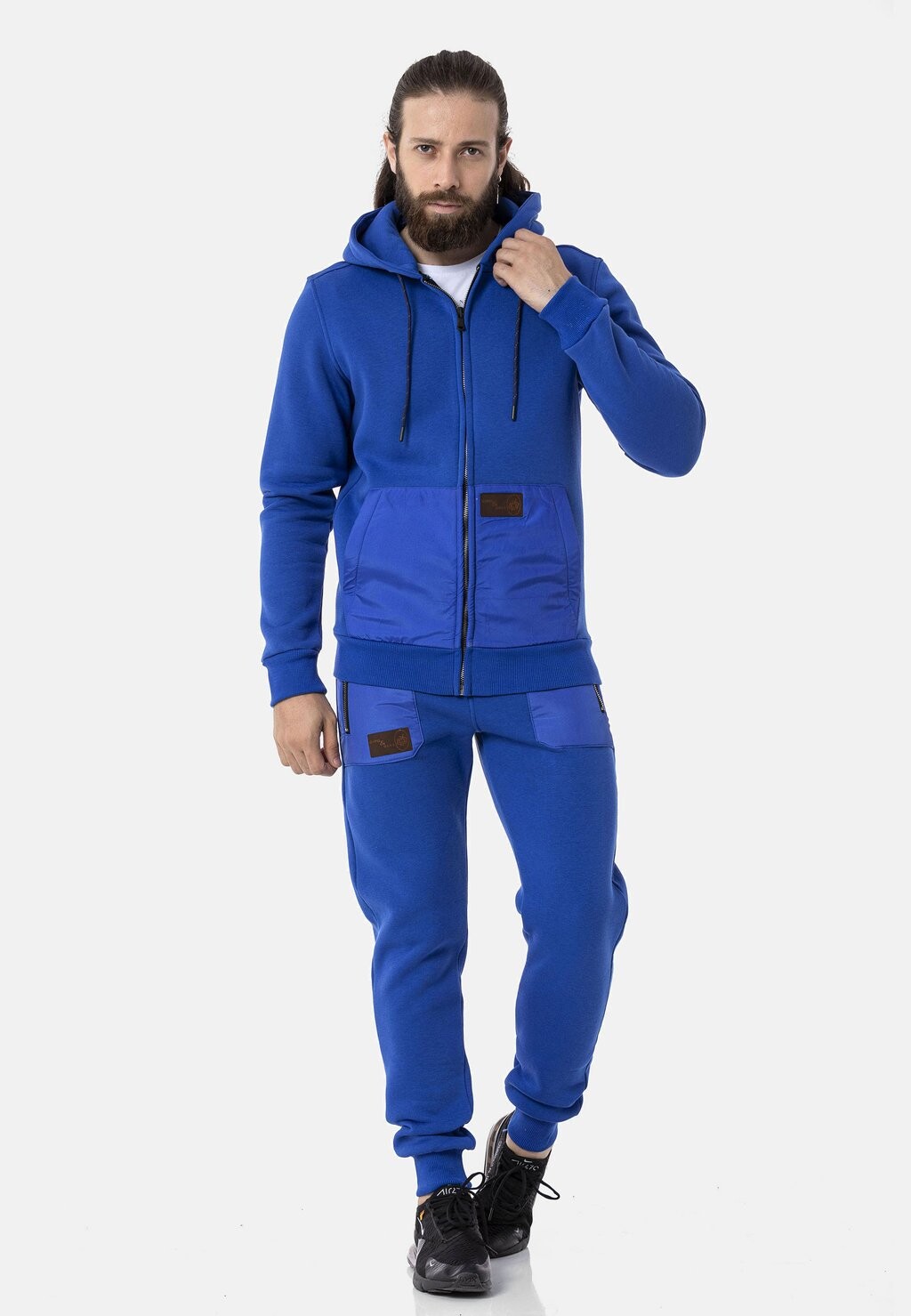 Спортивный костюм Cipo & Baxx, цвет saxeblue
Спортивный костюм Cipo & Baxx, цвет saxeblue