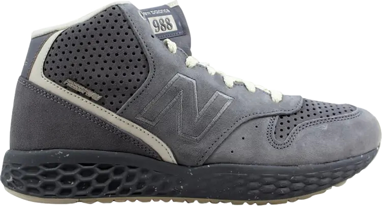 Кроссовки New Balance 988 Fresh Foam Mid, серый 
Кроссовки New Balance 988 Fresh Foam Mid, серый