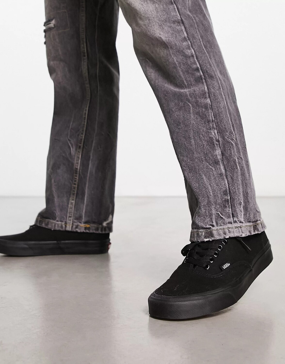 Кроссовки Vans Authentic, ярко-черный, Черный;серый, Кроссовки Vans Authentic, ярко-черный
Кроссовки Vans Authentic, ярко-черный, Черный;серый, Кроссовки Vans Authentic, ярко-черный