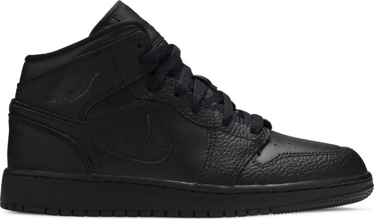 Кроссовки Air Jordan 1 Mid GS Triple Black 2020, черный
Кроссовки Air Jordan 1 Mid GS Triple Black 2020, черный