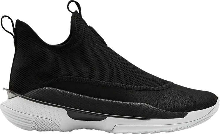 Кроссовки Under Armour Curry 7 Pi Day, черный
Кроссовки Under Armour Curry 7 Pi Day, черный