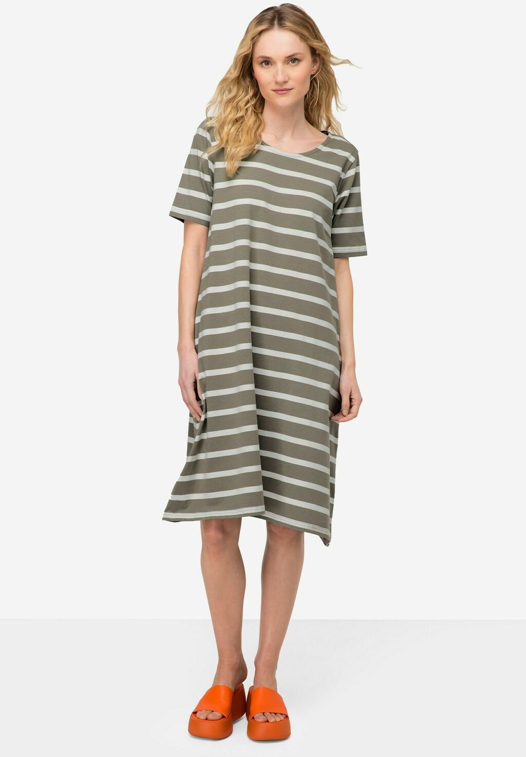 Платье из джерси LAURASØN
Платье из джерси LAURASØN