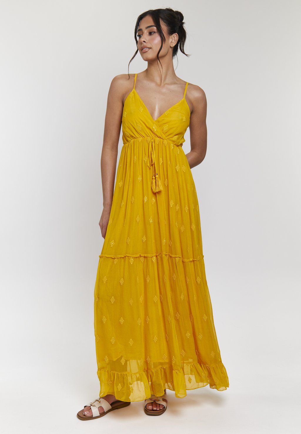 Платье макси SEQUIN DETAIL South Beach, желтый
Платье макси SEQUIN DETAIL South Beach, желтый