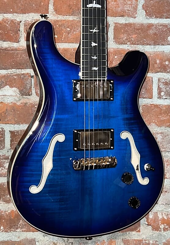 2022 PRS SE Hollowbody II Faded Blue Burst, поддержите традиционные музыкальные магазины и купите его здесь!
2022 PRS SE Hollowbody II Faded Blue Burst, поддержите традиционные музыкальные магазины и купите его здесь!