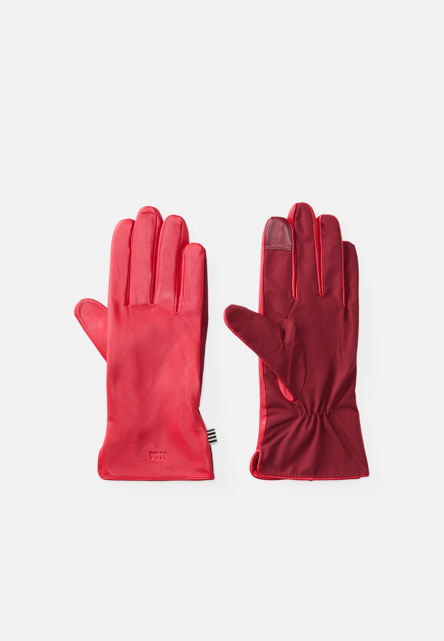 Перчатки Mads Nørgaard TIAN ACE MIX GLOVE, Winery/High Risk Red/Red
Перчатки Mads Nørgaard TIAN ACE MIX GLOVE, Winery/High Risk Red/Red