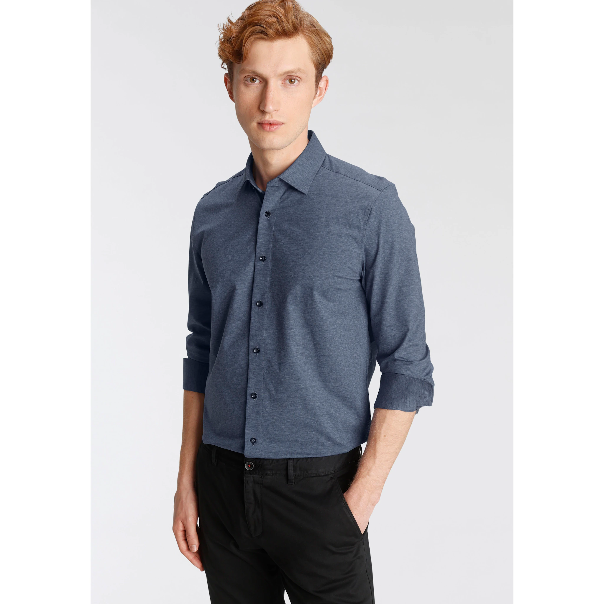 Рубашка OLYMP с длинными рукавами "Luxor 24/Seven Contemporary Fit Jersey Shirt" из материала, подавляющего неприятные запахи, голубой
Рубашка OLYMP с длинными рукавами "Luxor 24/Seven Contemporary Fit Jersey Shirt" из материала, подавляющего неприятные запахи, голубой