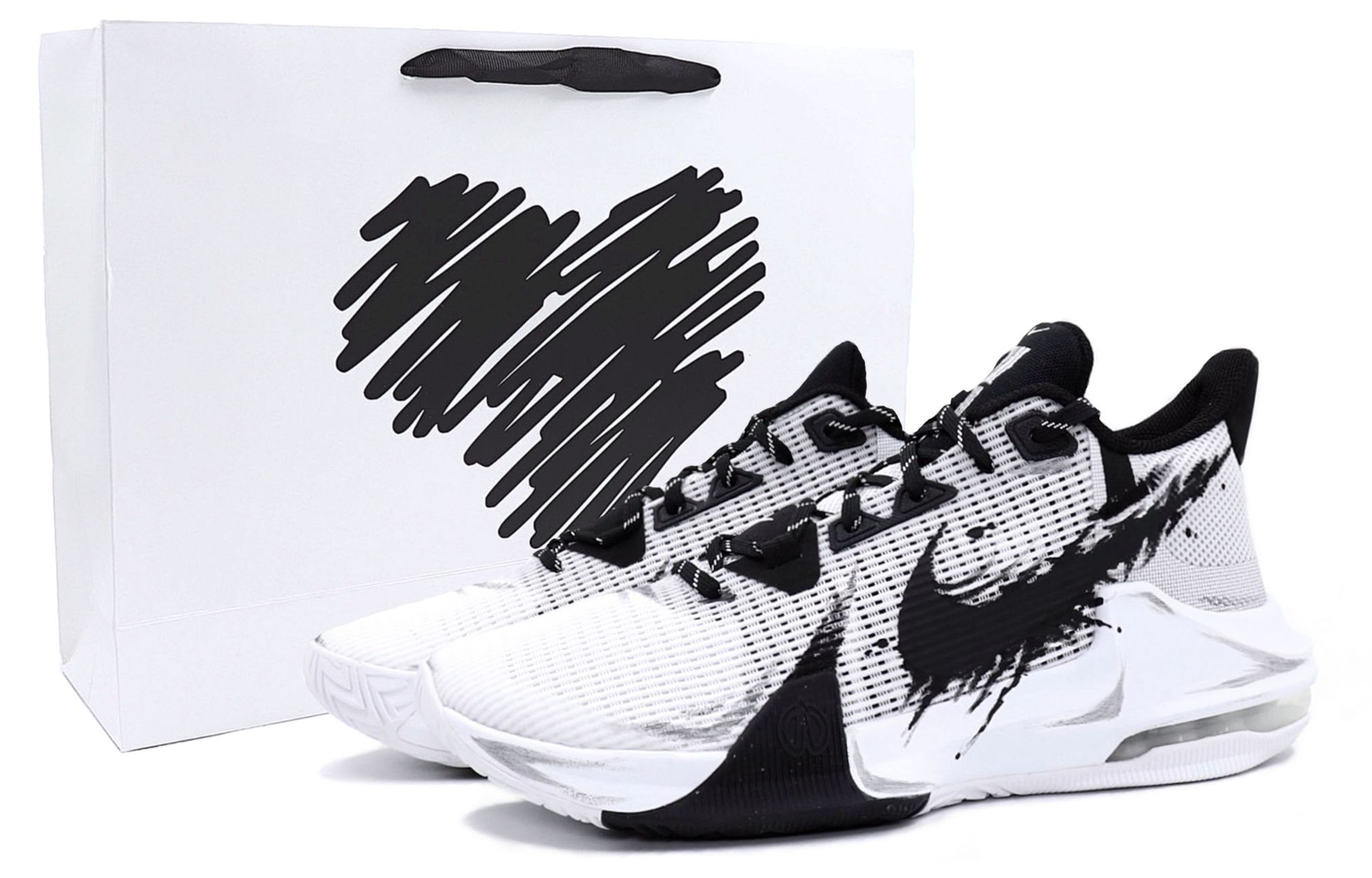 Кроссовки Air Max Impact мужские низкие Nike, черный/белый
Кроссовки Air Max Impact мужские низкие Nike, черный/белый