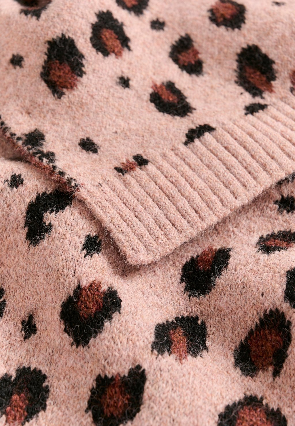 Шарф Kaffe, розовый
Шарф Kaffe, розовый