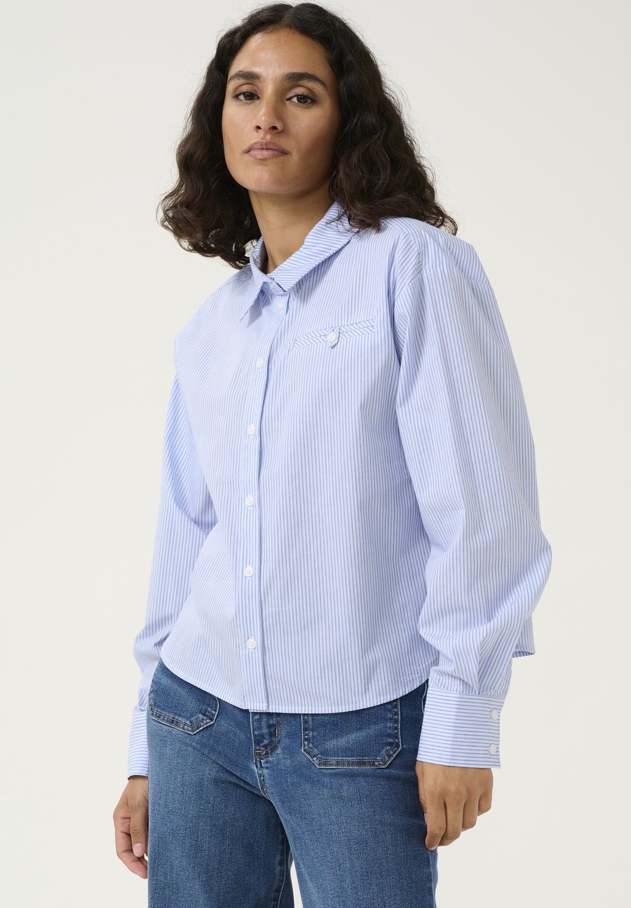 Блуза Kaffe Button-down blouse, White Blue Stripe/Blue
Блуза Kaffe Button-down blouse, White Blue Stripe/Blue