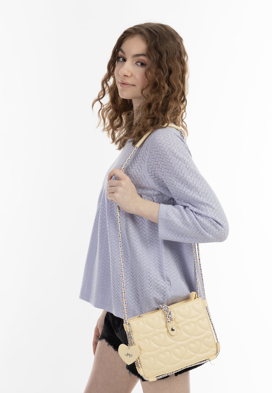 Сумка кросс-боди myMo Cross body bag, Hellgelb/Yellow
Сумка кросс-боди myMo Cross body bag, Hellgelb/Yellow